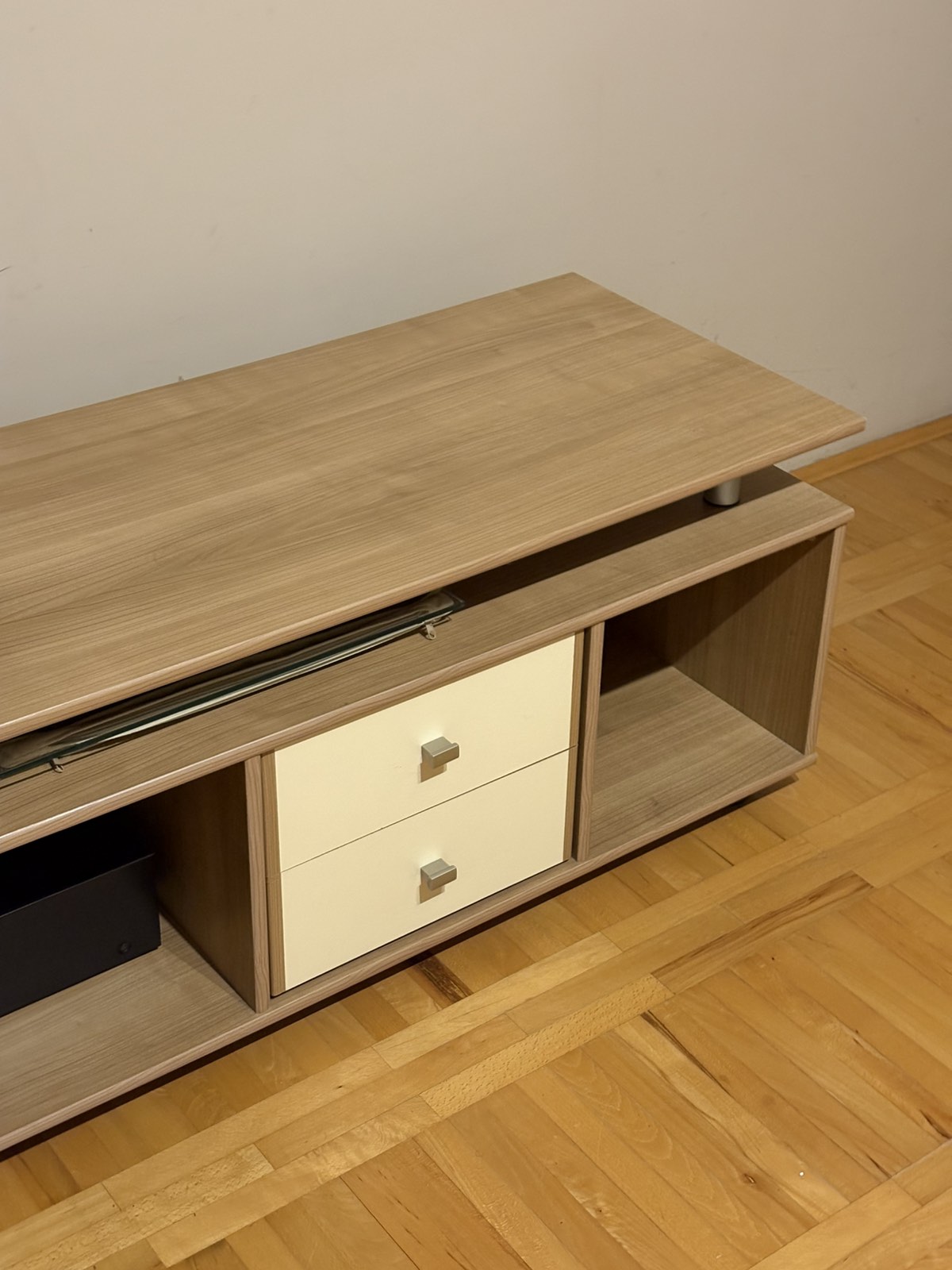 Tv komoda