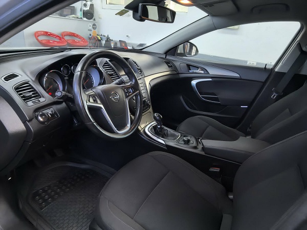 Opel Insignia 2.0cdti