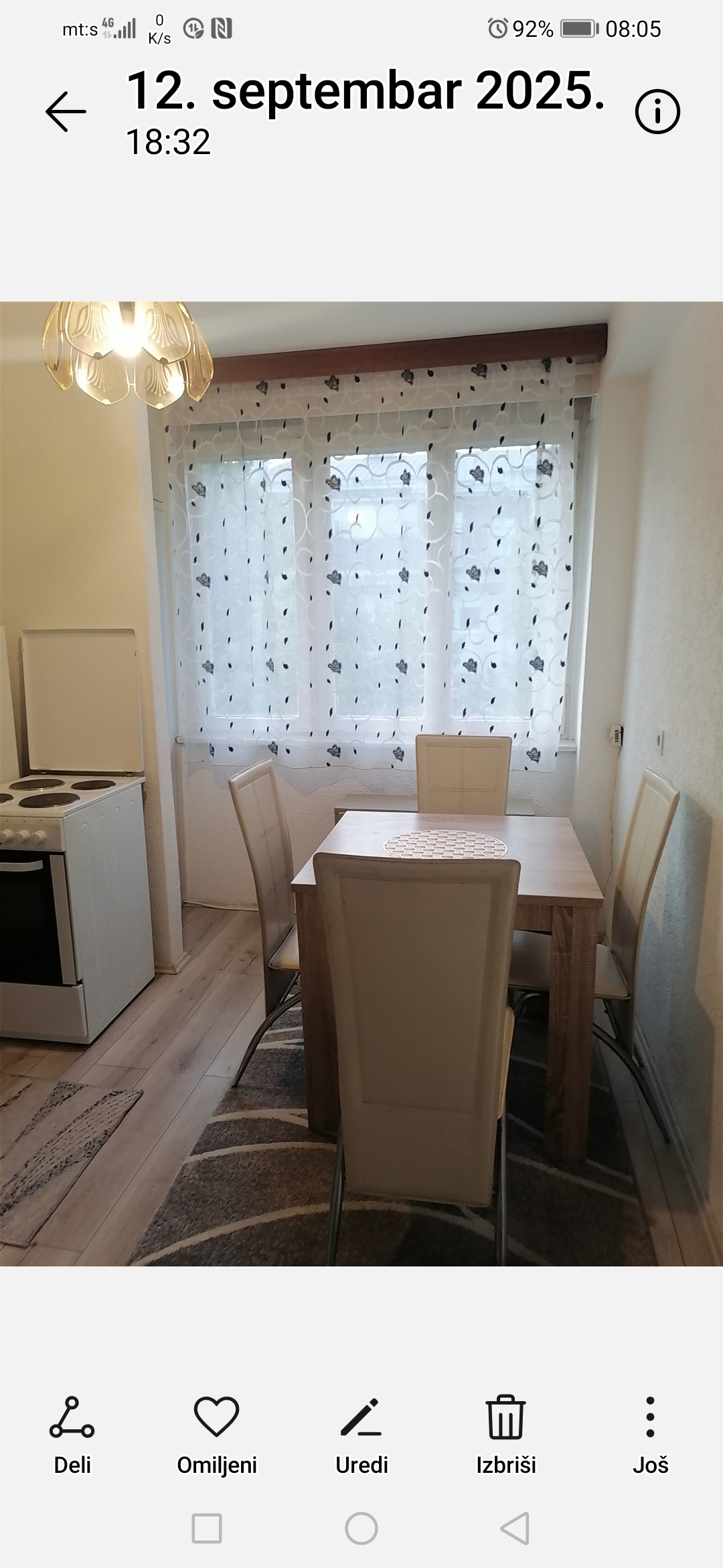 Izdajem lepo namešten stan za jednu žensku osobu na Bubnju