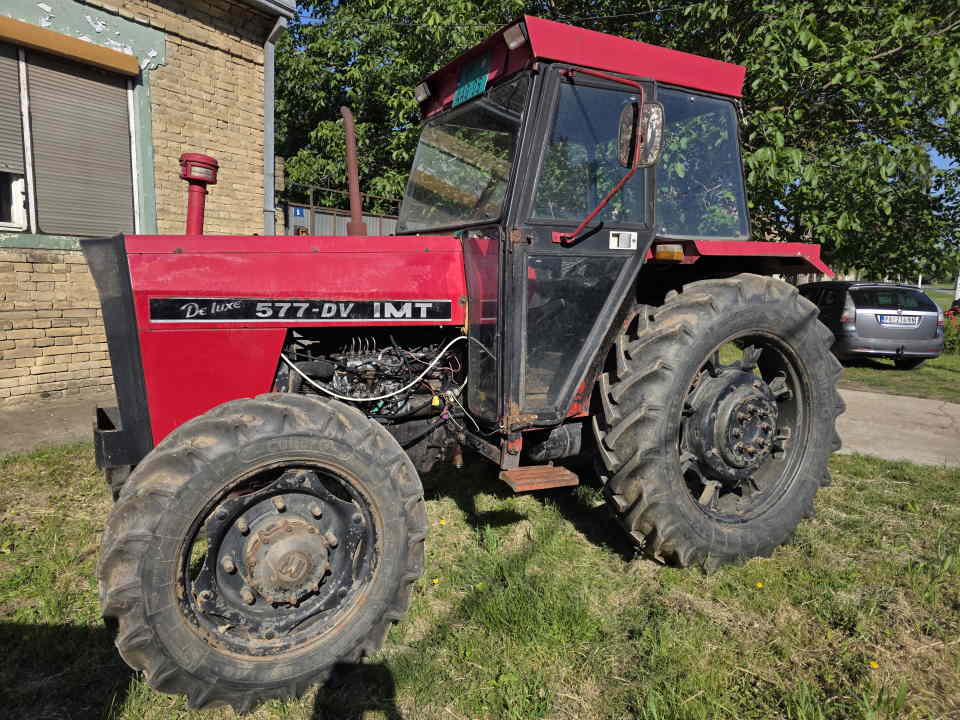 Traktor marke IMT  tip: 577 Dv God. 1995