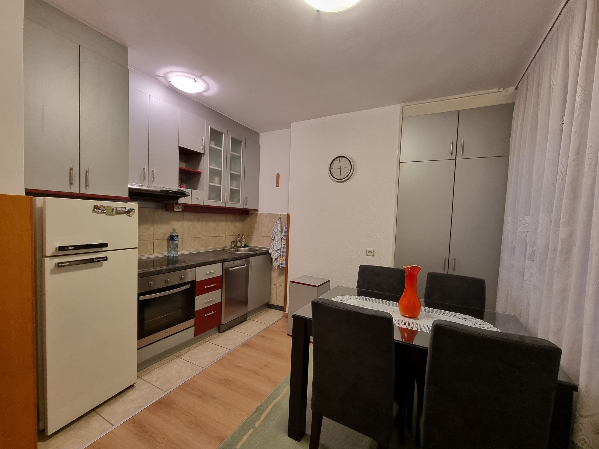 Izdavanje stana – centar Kragujevca