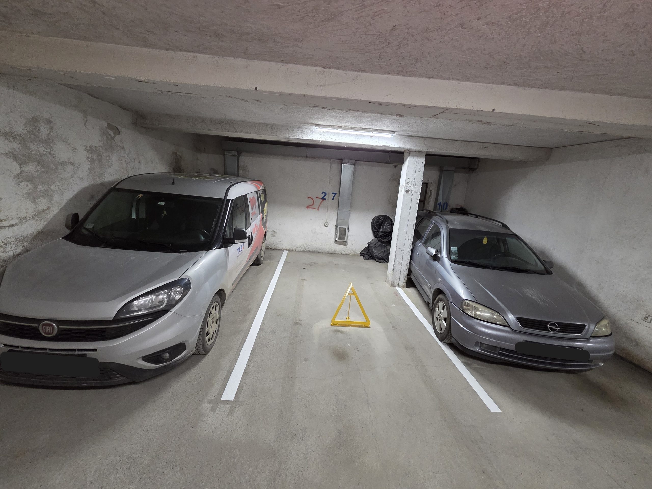 Izdajem parking mesto u podzemnoj garaži – Glavna ulica (Centar)