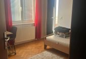 Izdavanje stana sa dve spavace sobe