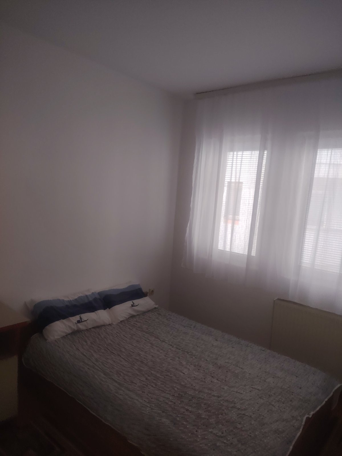 Izdajem namesten stan kod Velikog parka