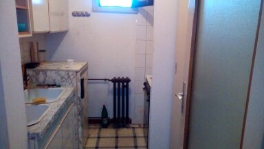 Izdajem garsonjeru u zgradi Lepa Brena