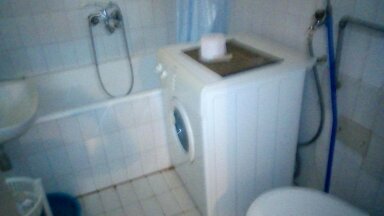 Izdajem garsonjeru u zgradi Lepa Brena
